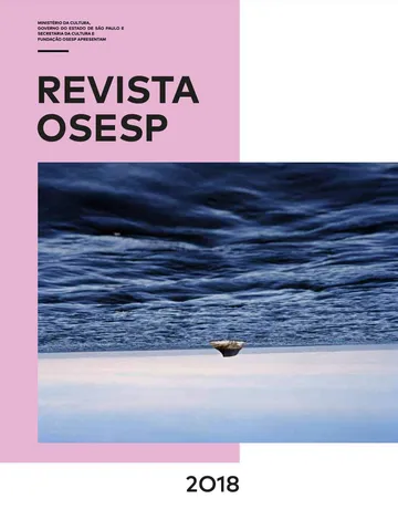 A capa da Revista Osesp 2018 é uma foto de uma paisagem invertida: o mar está em cima, e o céu abaixo.